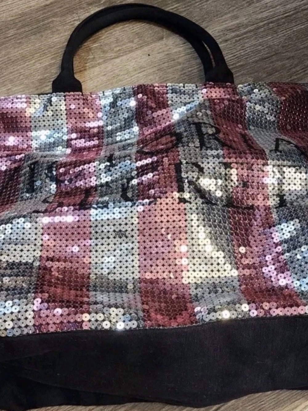 Victoria's Secret Sequin Stripe Bag Pink & Silver Weekender Bag LIMITED EDITION - Picture 3 of 6